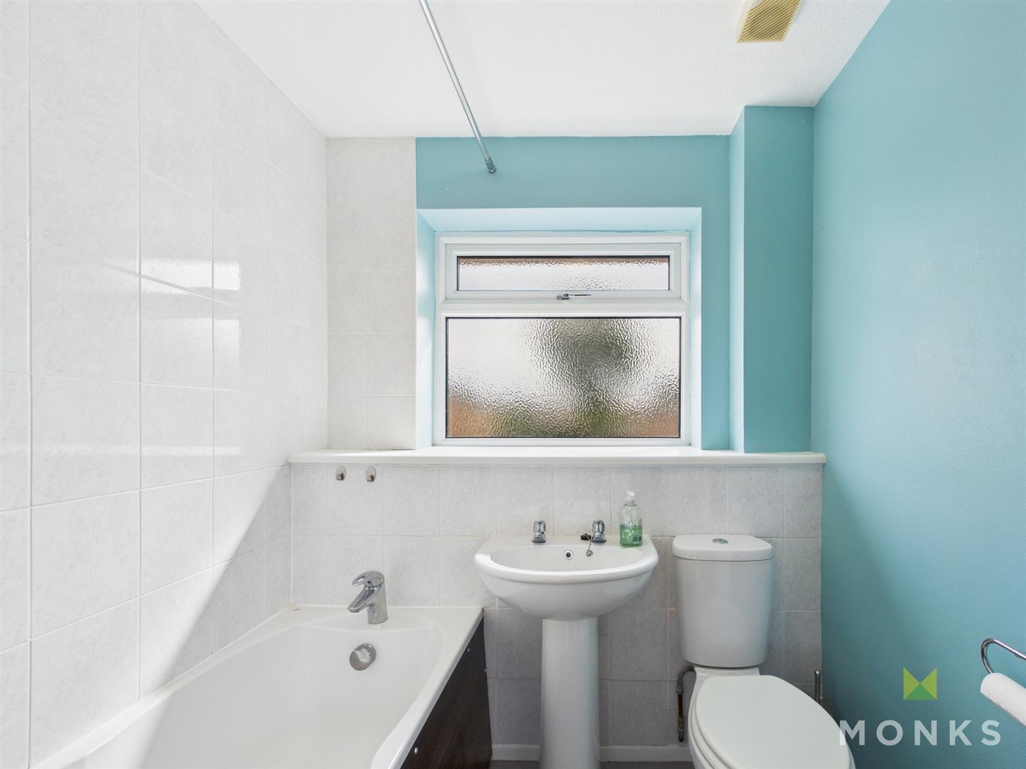 7 Chatwood Court, Shrewsbury, SY1 3SP To Let